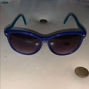 Betsey Johnson super fun sunglasses